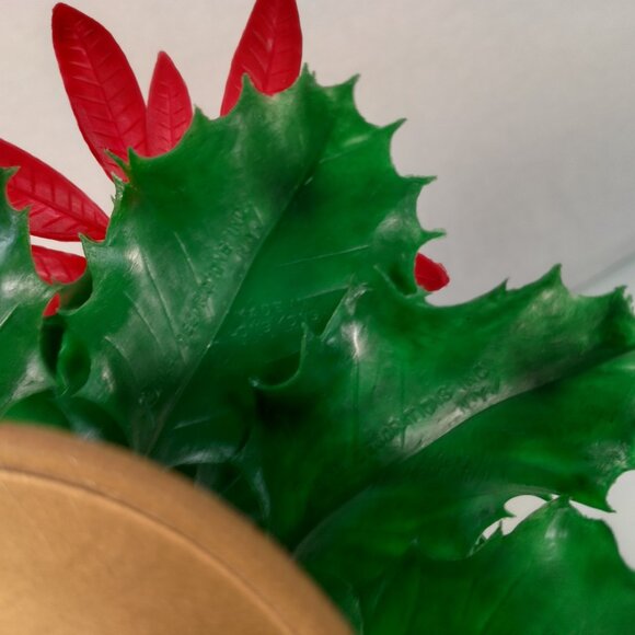 Vintage Noel Decorations Christmas Tree Holly Berry Foliage Plastic Kitchy 12" - Picture 12 of 14